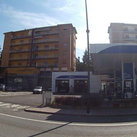 Affittacamere Serravalle Shopping 세라발레스크리비아 외부 사진